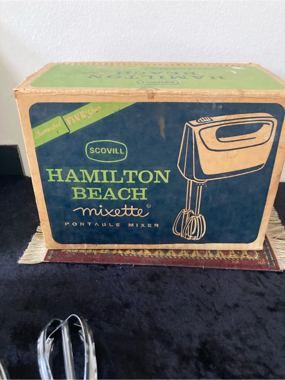 Hamilton Beach Scovill White Hand Mixer Mixette Vintage Works